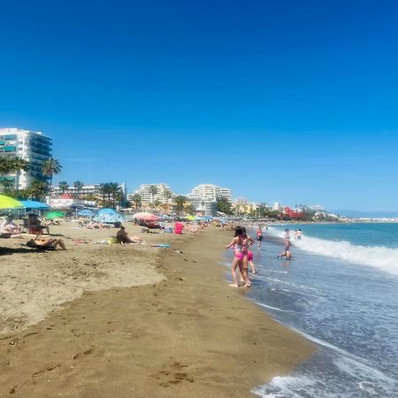 Luxury Beachfront Apartment In Benalmadena Costa Εξωτερικό φωτογραφία