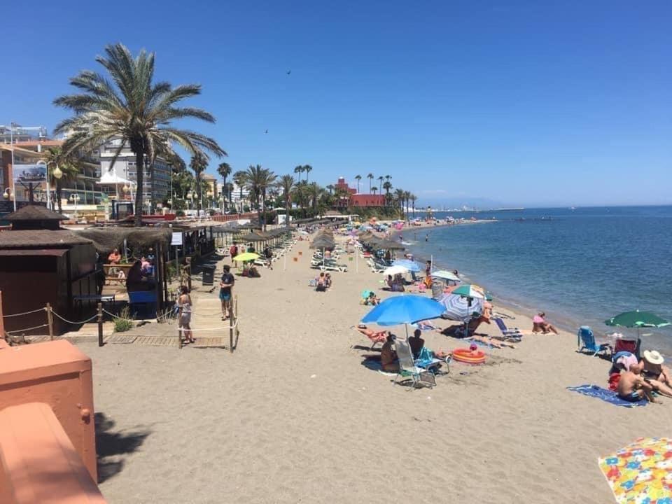 Luxury Beachfront Apartment In Benalmadena Costa Εξωτερικό φωτογραφία