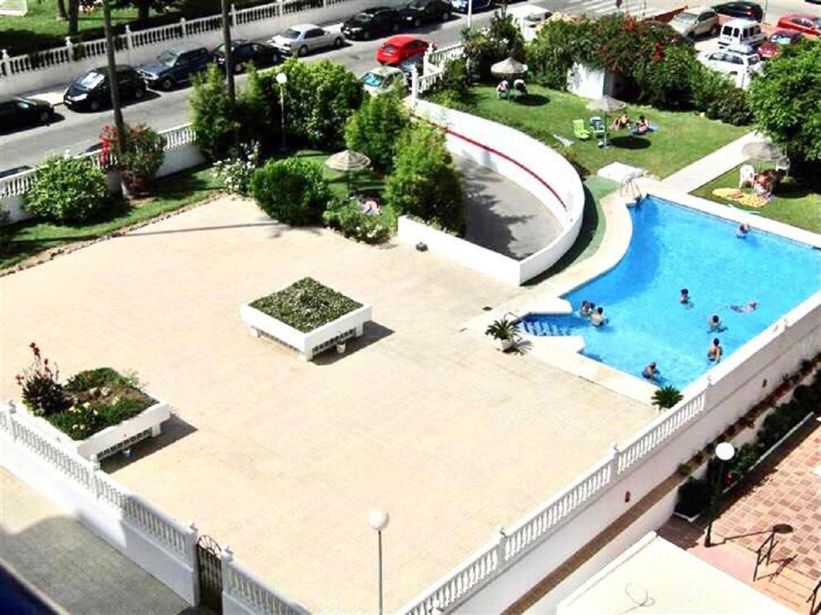 Luxury Beachfront Apartment In Benalmadena Costa Εξωτερικό φωτογραφία