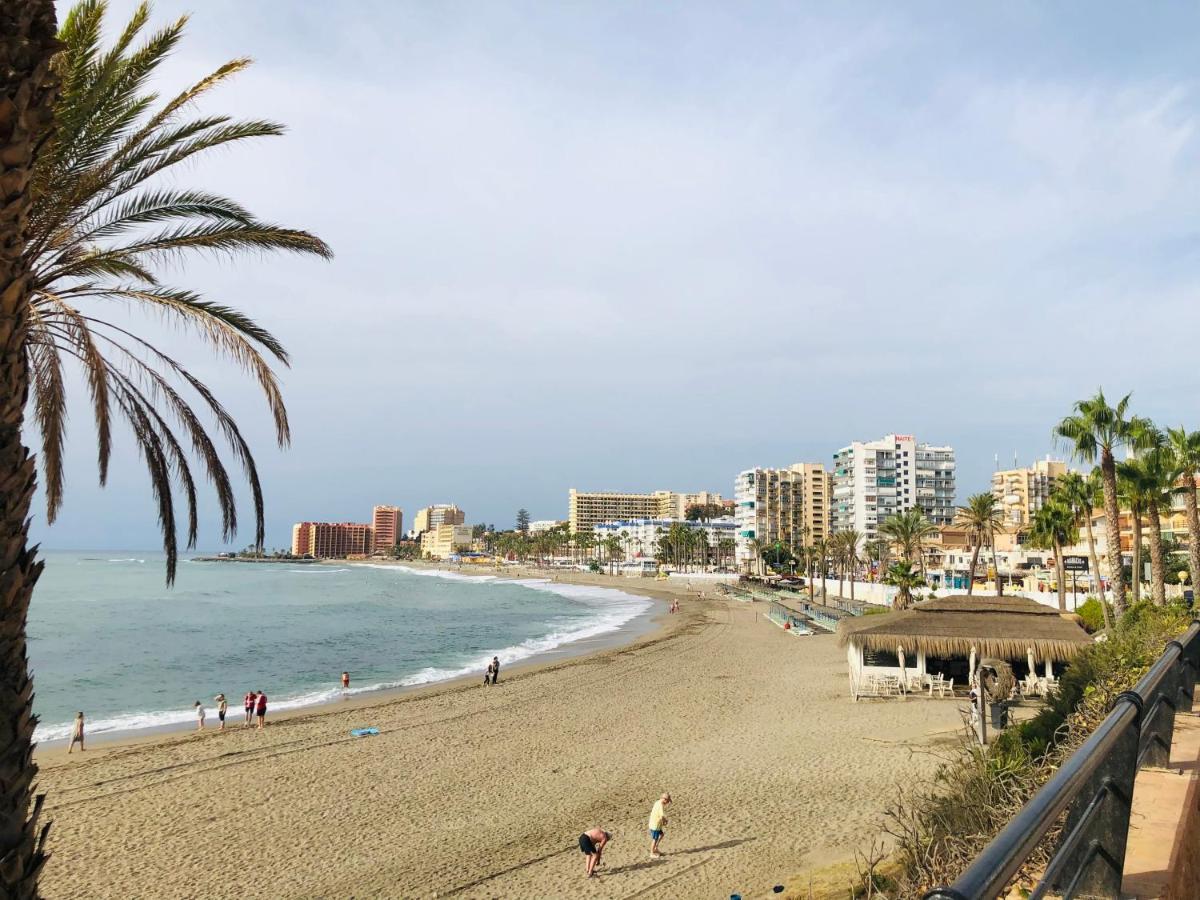 Luxury Beachfront Apartment In Benalmadena Costa Εξωτερικό φωτογραφία