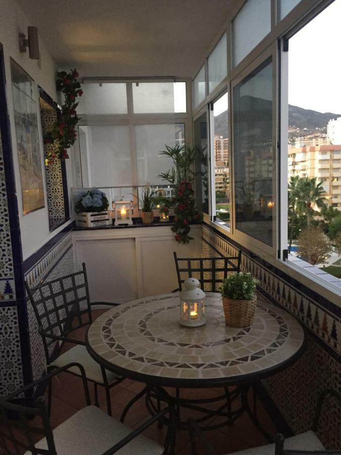 Luxury Beachfront Apartment In Benalmadena Costa Εξωτερικό φωτογραφία