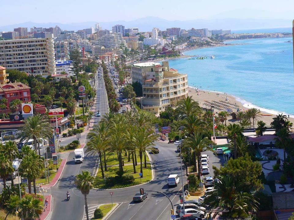 Luxury Beachfront Apartment In Benalmadena Costa Εξωτερικό φωτογραφία